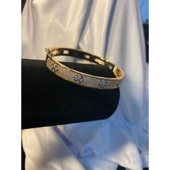 NWT FASHIONABLE ROYAL BRACELET DUEL LOOK GOLD METAL BLING CLASP - Picture 3 of 7